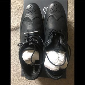 Rockport truwalk causal Oxford black shoes never worn!